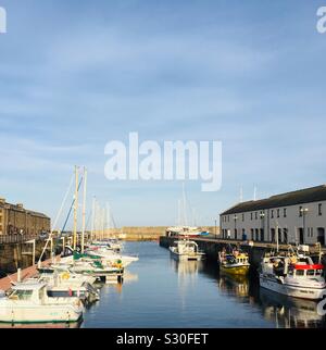 Boote in Lossiemouth Marina, Moray, Schottland Stockfoto