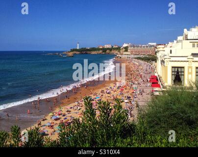 La Grande Plage in Biarritz, Pyrénées-atlantiques, Frankreich Stockfoto