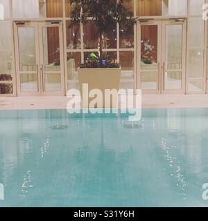 Hallenbad am Wasser Club, Borgata Hotel Casino & Spa, Atlantic City, New Jersey, United States Stockfoto