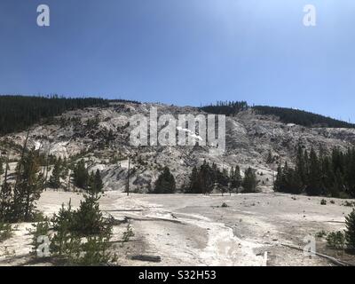 Brüllende Berge im Yellowstone-Nationalpark Stockfoto