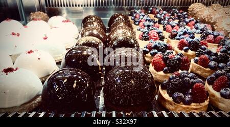 Leckere hausgemachte Minikuchen Stockfoto