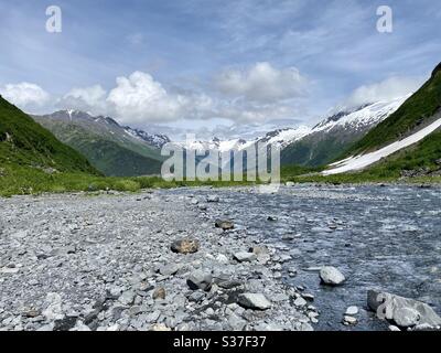 Chugach Mountains, Alaska, aufgenommen vom Byron Glacier. Stockfoto