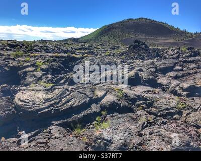 Gekühlter Lavagestein in den Krater des Moon National Monument in Idaho. Stockfoto