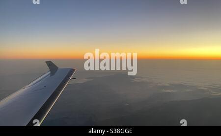 Arroyo Grande aus 20,000 Fuß mit Blick nach Westen über den Pazifik, Kalifornien, USA Stockfoto