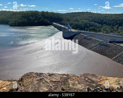 Warragamba Dam ist Sydneys größter Wasserreservoir. New South Wales in Australien. Stockfoto