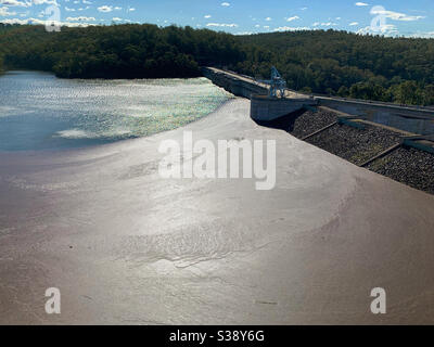 Warragamba Dam ist Sydneys primäre Wasserversorgung. New South Wales in Australien. Stockfoto