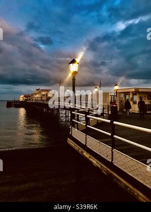 Worthing Pier bei Nacht Stockfoto