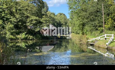 Der Kai Shed auf dem Cromford Kanal in der Nähe von High Peak Kreuzung in Derbyshire Stockfoto