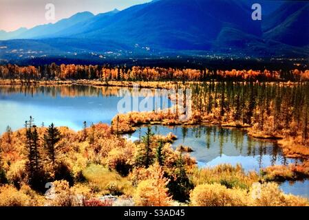 Reisen Alberta, Kanada, Vermillion Lakes, Banff National Park, Herbstfarben, saisonal, Kanadische Rockies, Landschaft Stockfoto