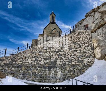 Wendelstein Kirche erbaut 1890 auf dem Wendelstein Berg ist die höchste Kirche in Deutschland. Stockfoto