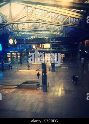 Daniel Patrick Moynihan Train Hall befindet sich im Postgebäude von Foley neben der Penn Station, NYC, USA Stockfoto
