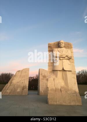 Sonnenaufgang am Martin Luther King Denkmal in Washington DC. Stockfoto