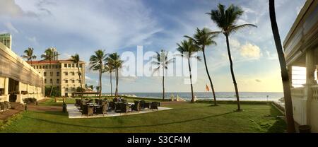 Sonnenuntergang nähert sich am Galle Face Green Hotel Colombo Sri Lankas Stockfoto