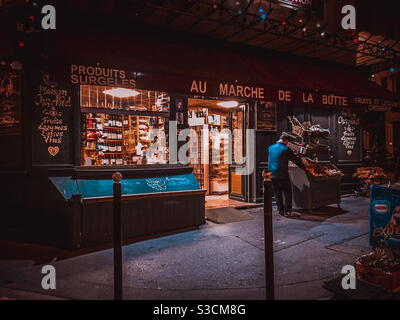 Amélie Filmort: Der Gemüsehändler: Au Marche de la Butte, Passage des Abbesses, Montmartre, Paris Stockfoto