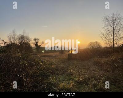 Winter Sonnenuntergang Foto in der Nähe von Selston, Nottinghamshire, Großbritannien Stockfoto