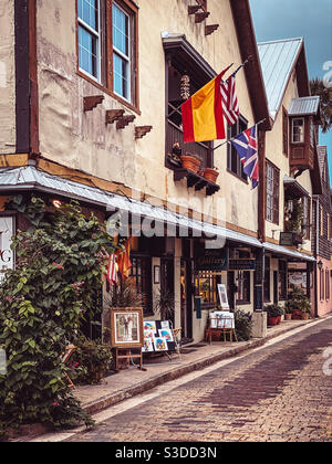 Aviles Street in St. Augustine, Florida ist die älteste Straße in den Vereinigten Staaten, aus dem frühen 1600s. Es ist jetzt die Heimat von Kunstgalerien und Geschäften. Stockfoto