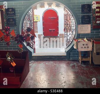 Der wunderschöne Hung Shing Taoist Tempel in AP Lei Chau, Hongkong. Stockfoto