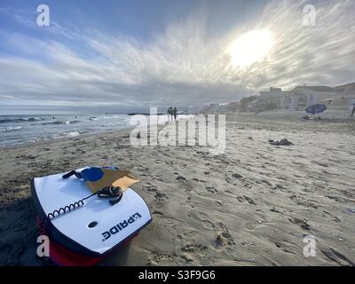 Bodyboard am Strand in Palavas les Flots, in der Nähe von Carnon Plage und Montpellier, in der Nähe von okzitanien, Südfrankreich Stockfoto