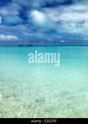 Lagune in Aitutaki, Cookinseln Stockfoto