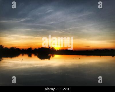 Sonnenuntergang im Yellow Water Billabong, Kakadu National Park, Northern Territory, Australien Stockfoto