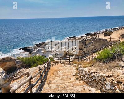 Treppen zum antiken Marmorsteinbruch in Aliki, Insel Thassos, Griechenland. Stockfoto