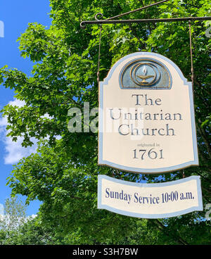 Juni, 2021, Zeichen, Unitarische Kirche, Walpole, Chashire County, New Hampshire, Usa, Nordamerika Stockfoto