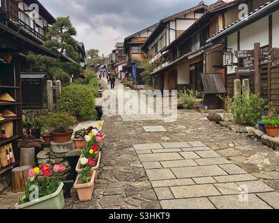 Malerische, traditionelle japanische Stadt Magome im Kiso Valley auf dem Nakasendo Trail. Stockfoto