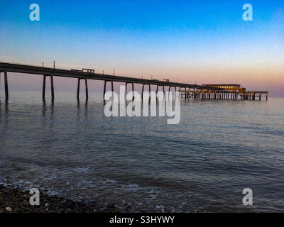 Deal Pier bei Sonnenuntergang Stockfoto