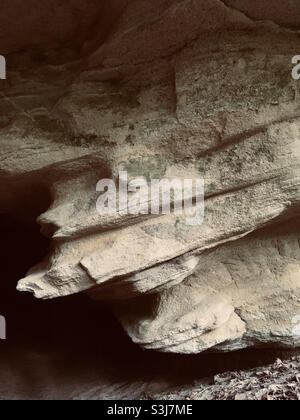 Sandstein in Otto-Barlang (Höhle), ungarisch-österreichische Grenze, bei Sopron, Ungarn Stockfoto