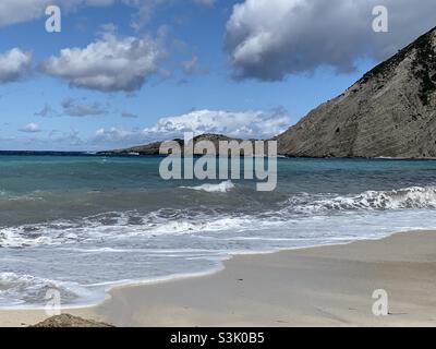 Strand von Petani in kefalonia Griechenland Stockfoto