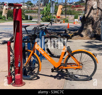 September, 2021, Fahrräder, Swami's Beach, Encinitas, San Diego County, California, Usa, Nordamerika Stockfoto