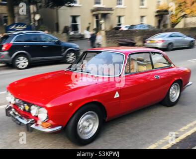 1973 Alfa Romeo 2000- Matlock Bath Derbyshire Großbritannien Stockfoto