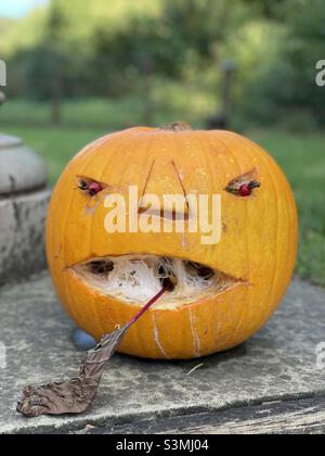 Halloween Kürbis geschnitzt Stockfoto