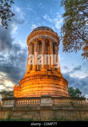 Das Soldier’s and Sailors’ Monument im Riverside Park am Riverside Drive in der West 89th Street in der Upper West Side ehrt die Toten des Bürgerkrieges. Stockfoto