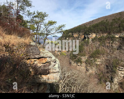 A beautiful scenic view of the Cumberland Plateau as seen from Lookout Mountain in North Georgia Stockfoto