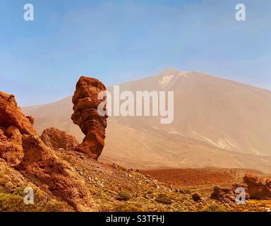 Roques de Garcia Felsformation in der Nähe von Cañada Blanca im Teide-Nationalpark, Teneriffa. Stockfoto