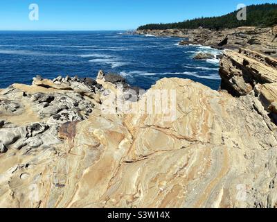 Cliffs im Shore Acres State Park in Coos Bay, Oregon. Stockfoto