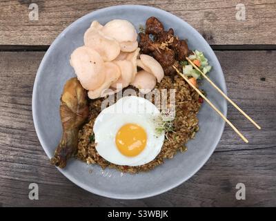 Gebratener Indonesischer Reis - Nasi Goreng Stockfoto