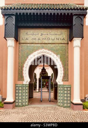 Eintritt zum La Mamounia, einem Luxushotel in Marrakesch, Marokko, Nordafrika. Stockfoto