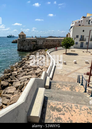 Pier in der Altstadt am Hafen der Altstadt von Ibiza-Stadt Stockfoto