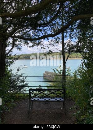 Menai Straits von Plas Newydd Stockfoto