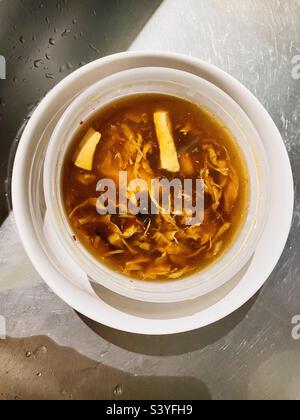 Heiße und saure Suppe Stockfoto