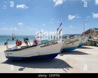 Fischerboote auf dem harten Boot in Salema, Portugal Stockfoto