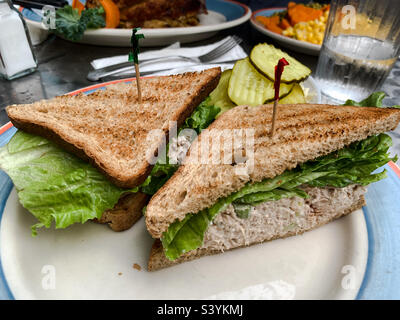 Thunfisch-Sandwich im City Diner NeNew York Stockfoto