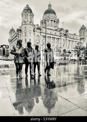 Beatles Statue, Pier Head, Liverpool, L3 1BY Stockfoto