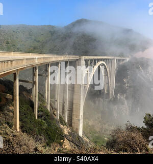 Juni 2022, Bixby Creek Bridge, Big Sur, Monterey County, Kalifornien, Usa Stockfoto