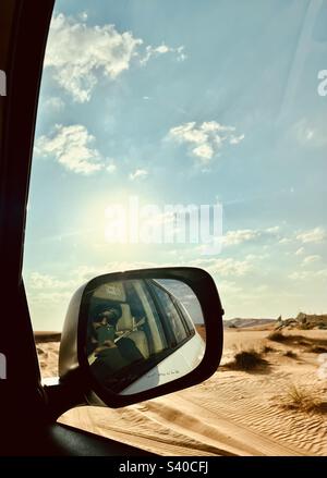 Dünenfahrt in der Wüste von Dubai Stockfoto