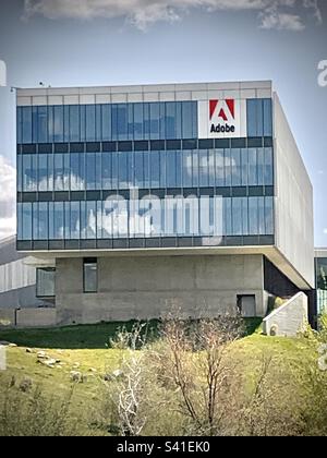 Adobe Utah wurde 2013 in Lehi, Utah, errichtet und hat eine Fläche von 280.000 Quadratmetern. Stockfoto