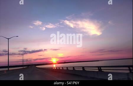 Brücke über den Lake Pontchartrain in Louisiana Stockfoto