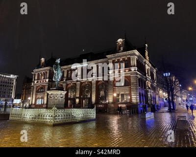 Ein abendlicher Blick auf das Bergen Børs Hotel in Bergen, Norwegen Stockfoto